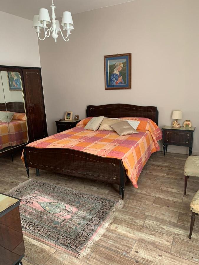 Апартаменты Casa Caterina In Centro Sindia Экстерьер фото